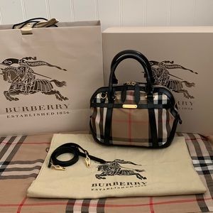 EUC Authentic Burberry Orchard Bowling bag- Bridle House Check